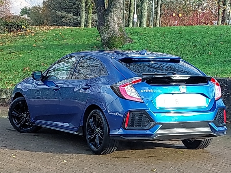 Used Honda Civic 2019 for sale - 76533037: Photo 3