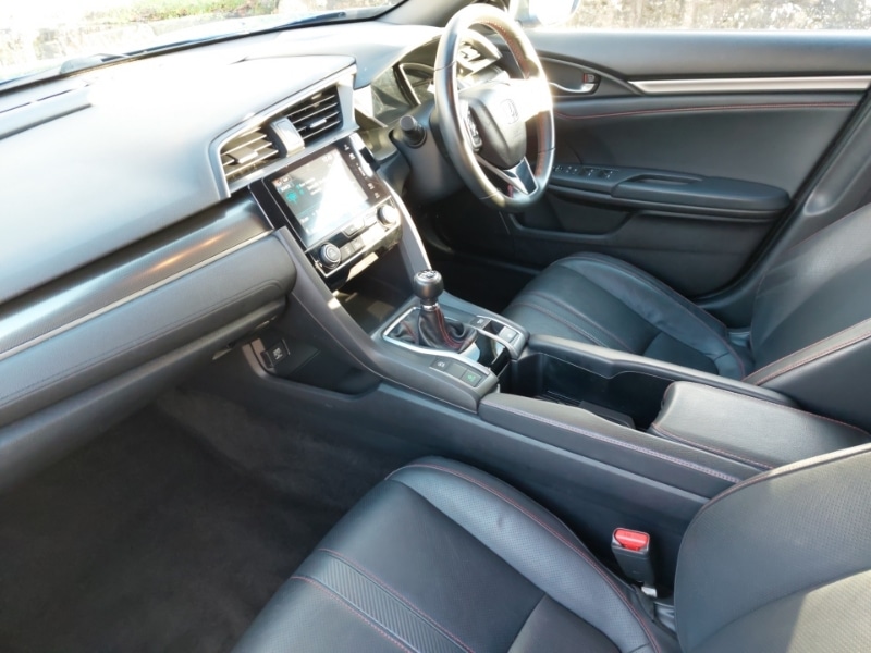 Used Honda Civic 2019 for sale - 76533037: Photo 5