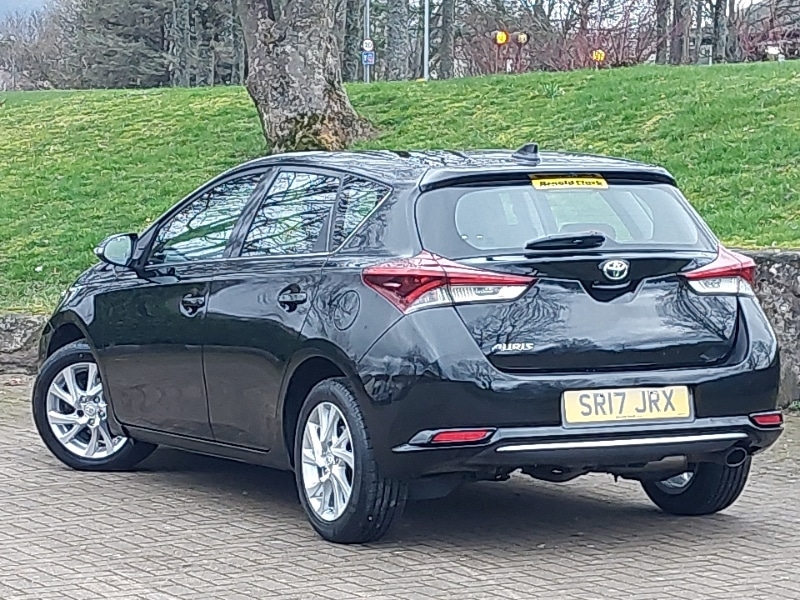 Used Toyota Auris 2017 for sale - 77823153: Photo 3