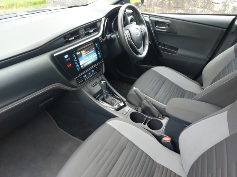 Used Toyota Auris 2017 for sale - 77823153: Photo 5