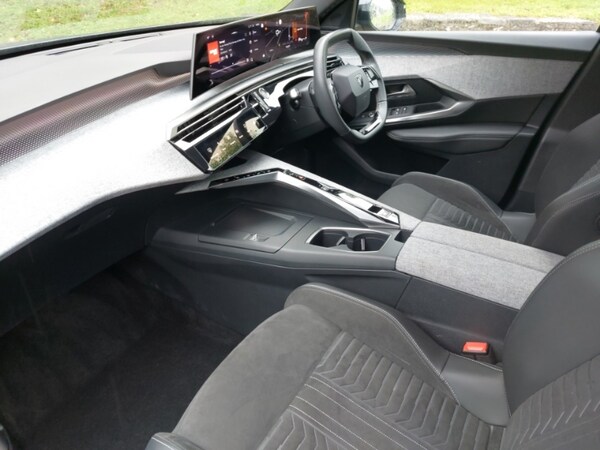 Used Peugeot 3008 2024 for sale - 76053141: Photo 5