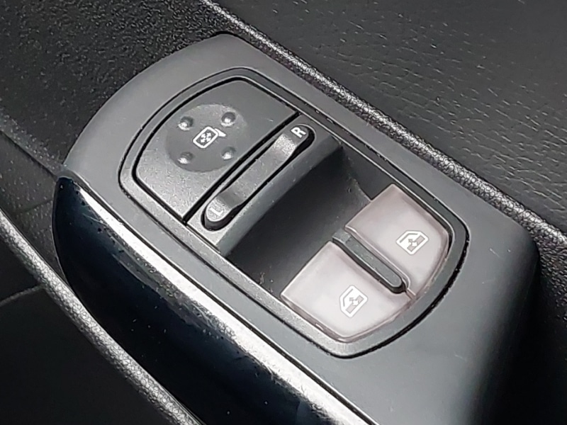 Used Vauxhall Corsa 2013 for sale - 76498384: Photo 17