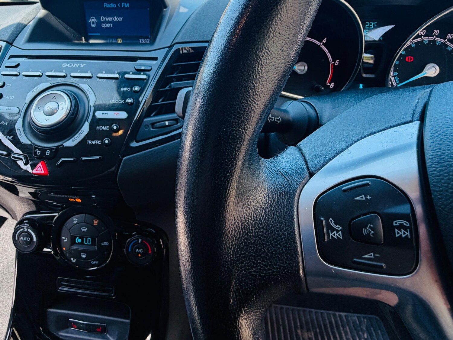 Used Ford Fiesta 2017 for sale - 78171185: Photo 51