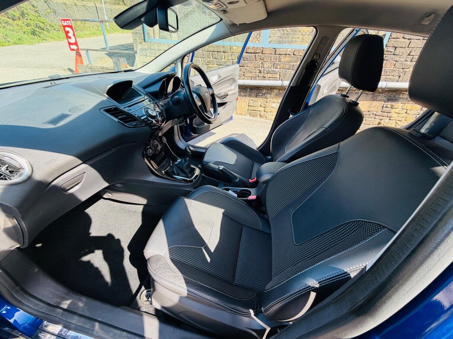 Used Ford Fiesta 2017 for sale - 78171185: Photo 63