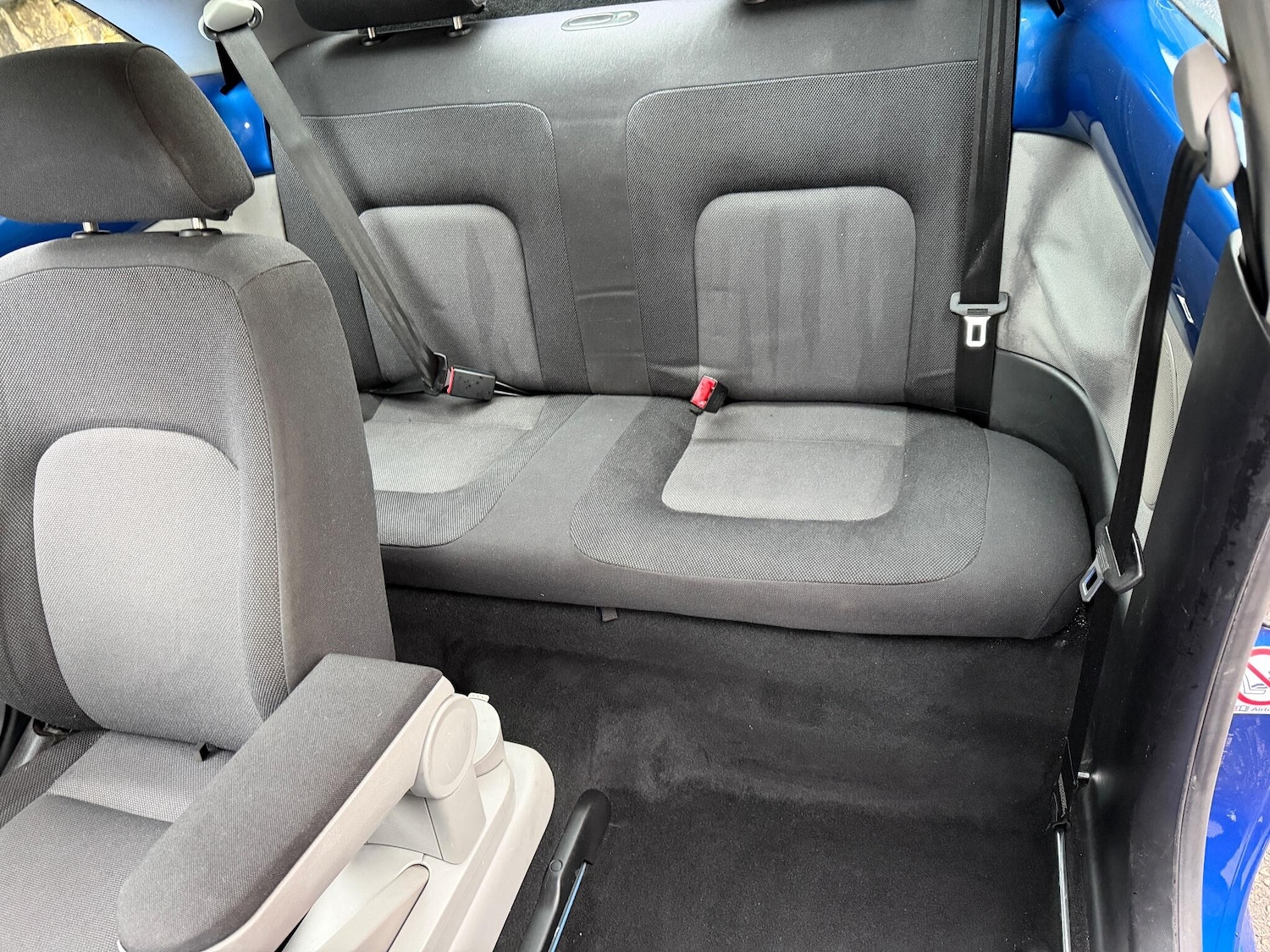 Used Volkswagen Beetle 2002 for sale - 77156012: Photo 38