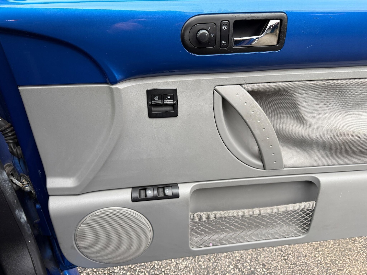 Used Volkswagen Beetle 2002 for sale - 77156012: Photo 44