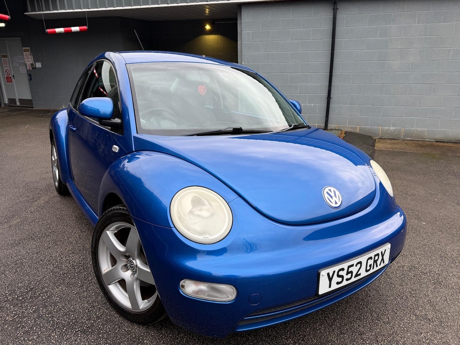 Used Volkswagen Beetle 2002 for sale - 77156012: Photo 6