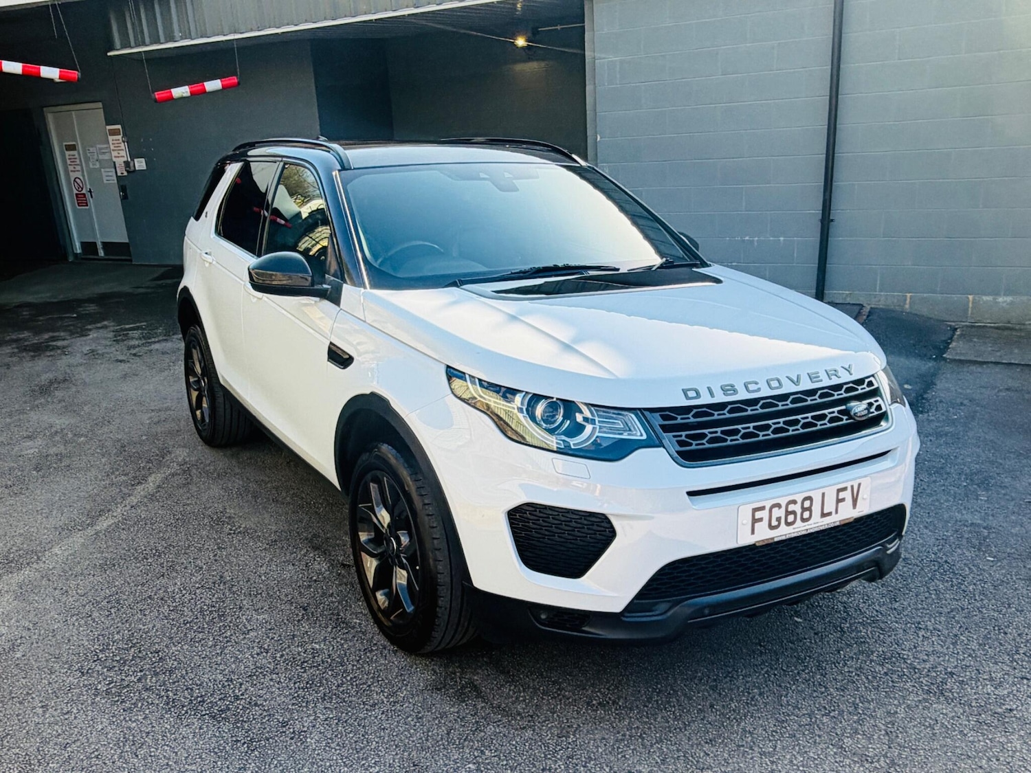 Used Land Rover Discovery Sport 2018 for sale - 77926296: Photo 14