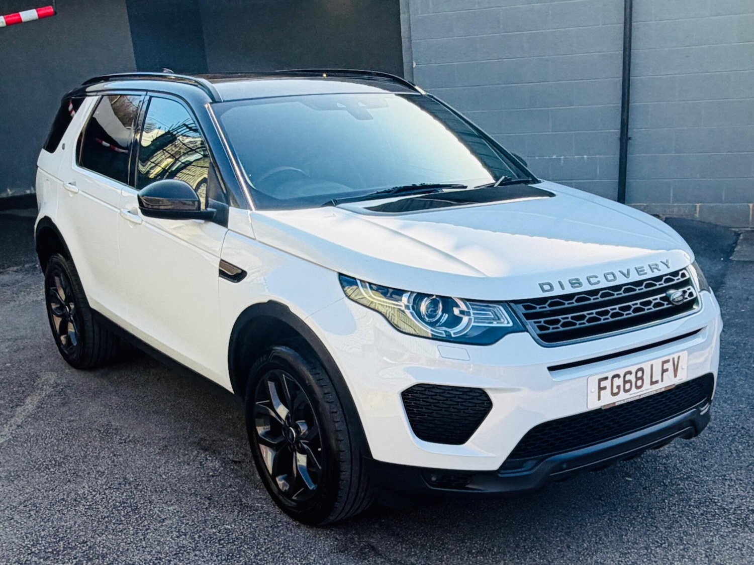 Used Land Rover Discovery Sport 2018 for sale - 77926296: Photo 18