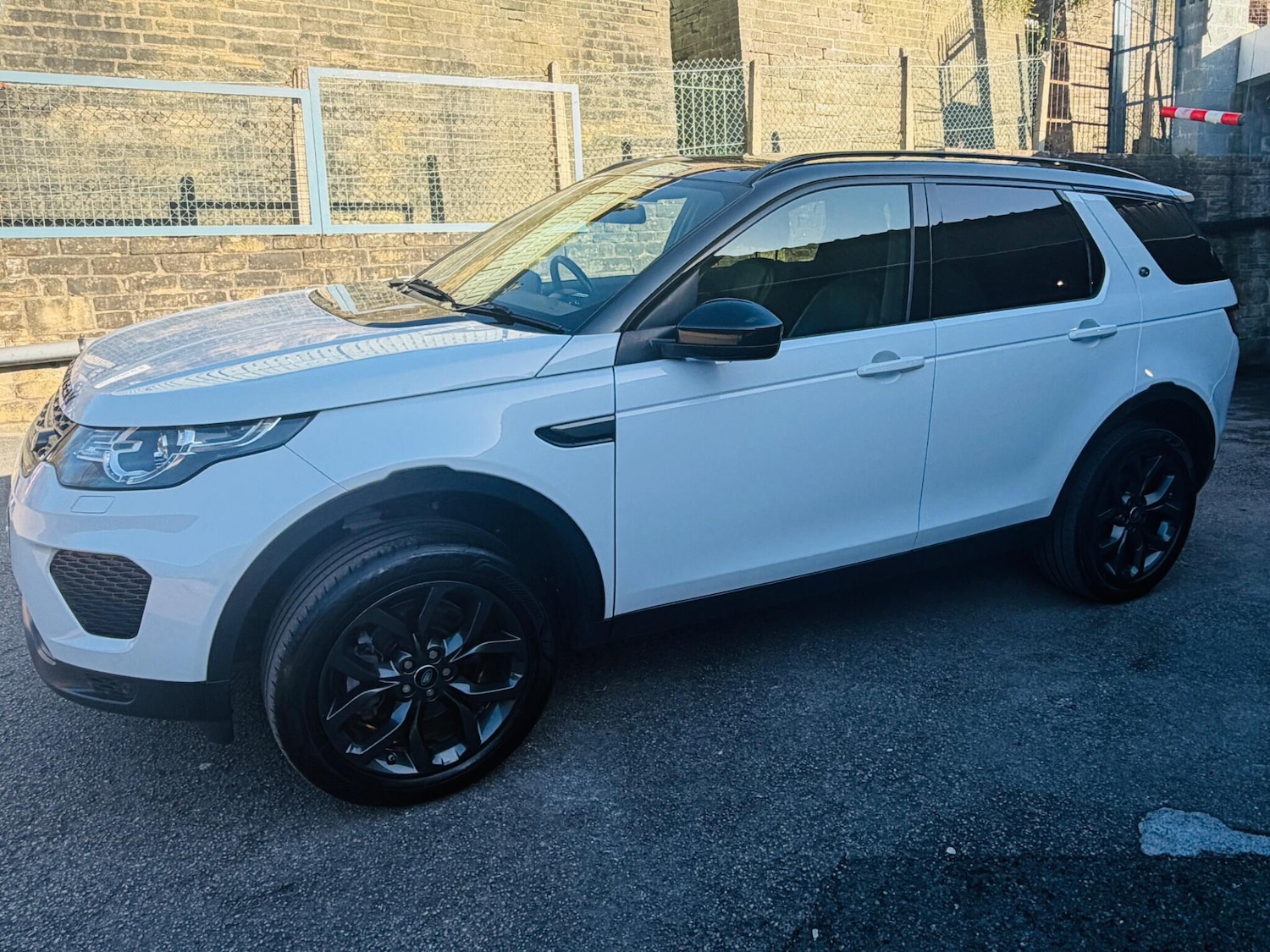 Used Land Rover Discovery Sport 2018 for sale - 77926296: Photo 29