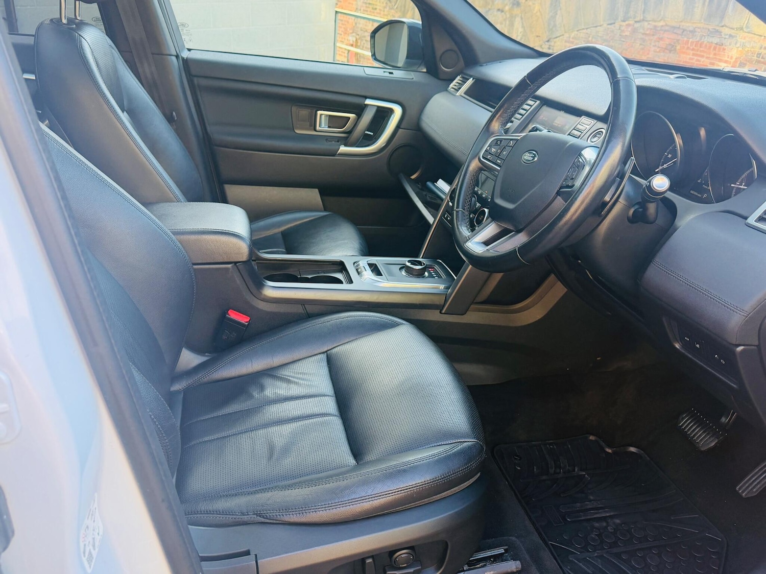 Used Land Rover Discovery Sport 2018 for sale - 77926296: Photo 41