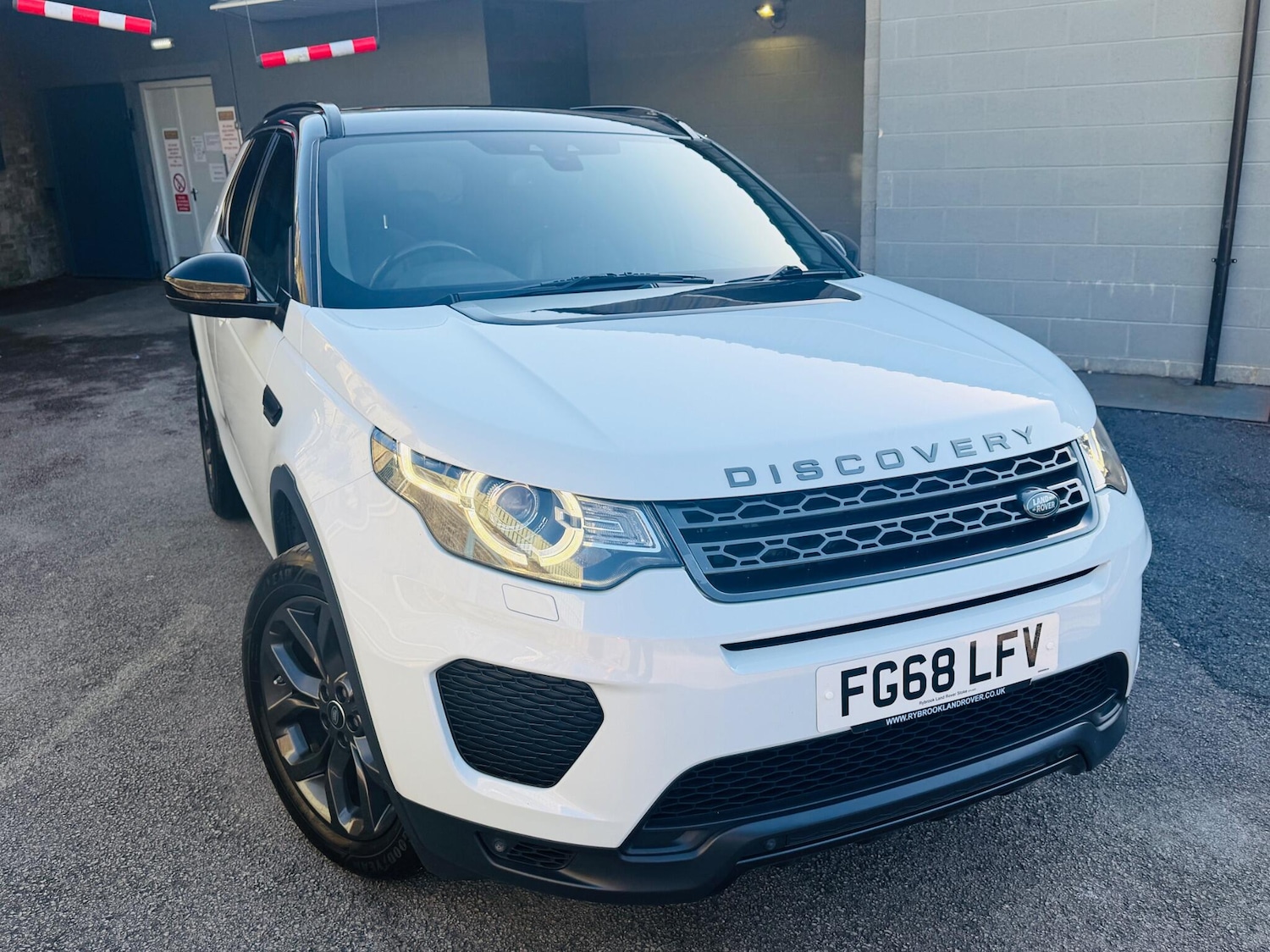 Used Land Rover Discovery Sport 2018 for sale - 77926296: Photo 5