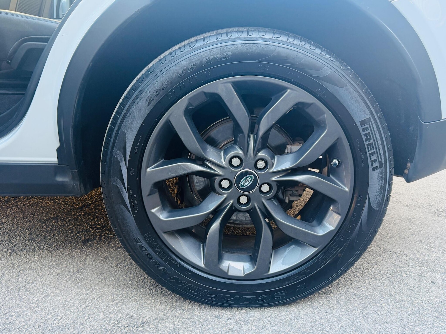 Used Land Rover Discovery Sport 2018 for sale - 77926296: Photo 55