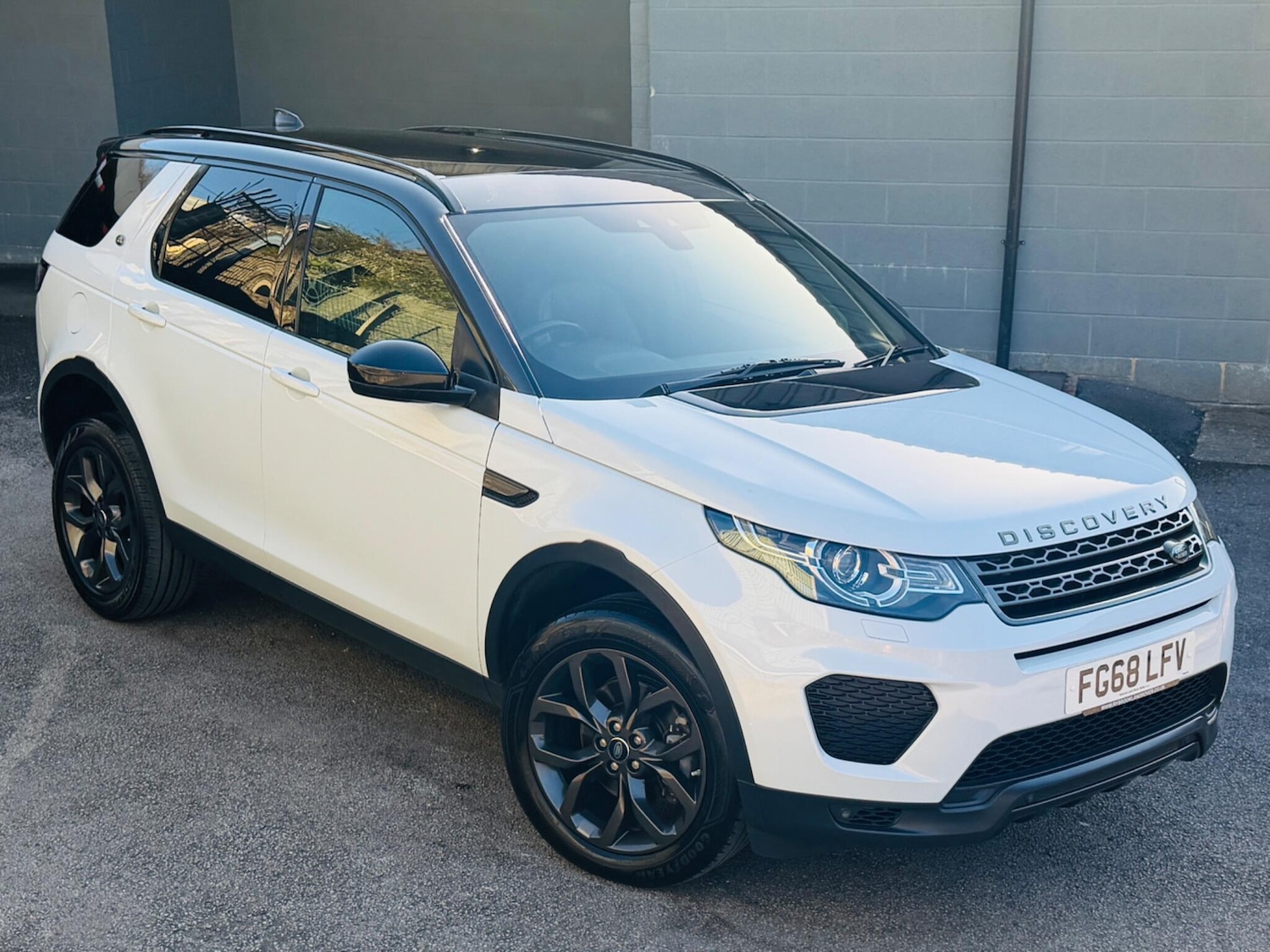 Used Land Rover Discovery Sport 2018 for sale - 77926296: Photo 6