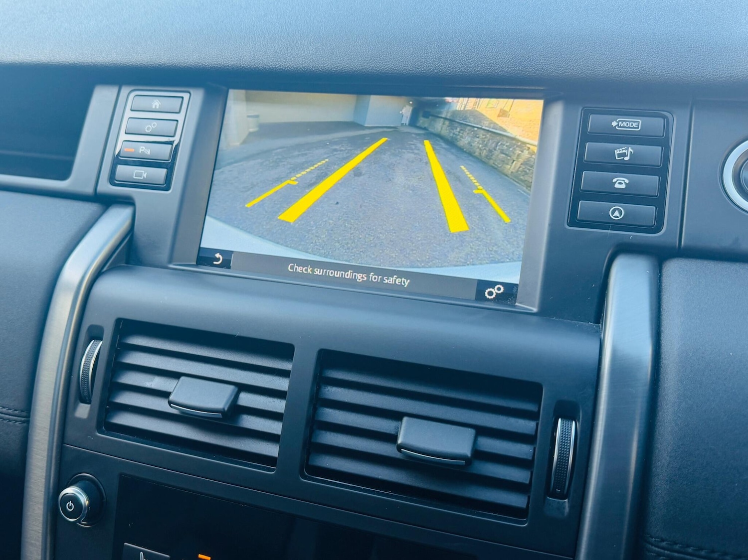 Used Land Rover Discovery Sport 2018 for sale - 77926296: Photo 67