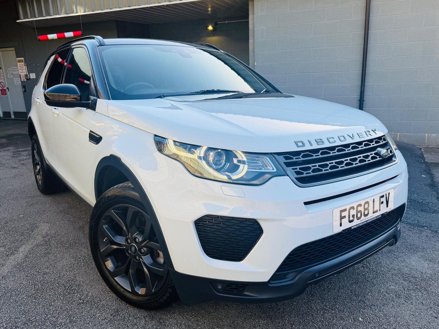 Used Land Rover Discovery Sport 2018 for sale - 77926296: Photo 8