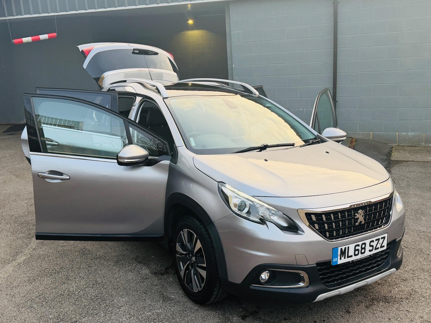 Used Peugeot 2008 2018 for sale - 77768559: Photo 13