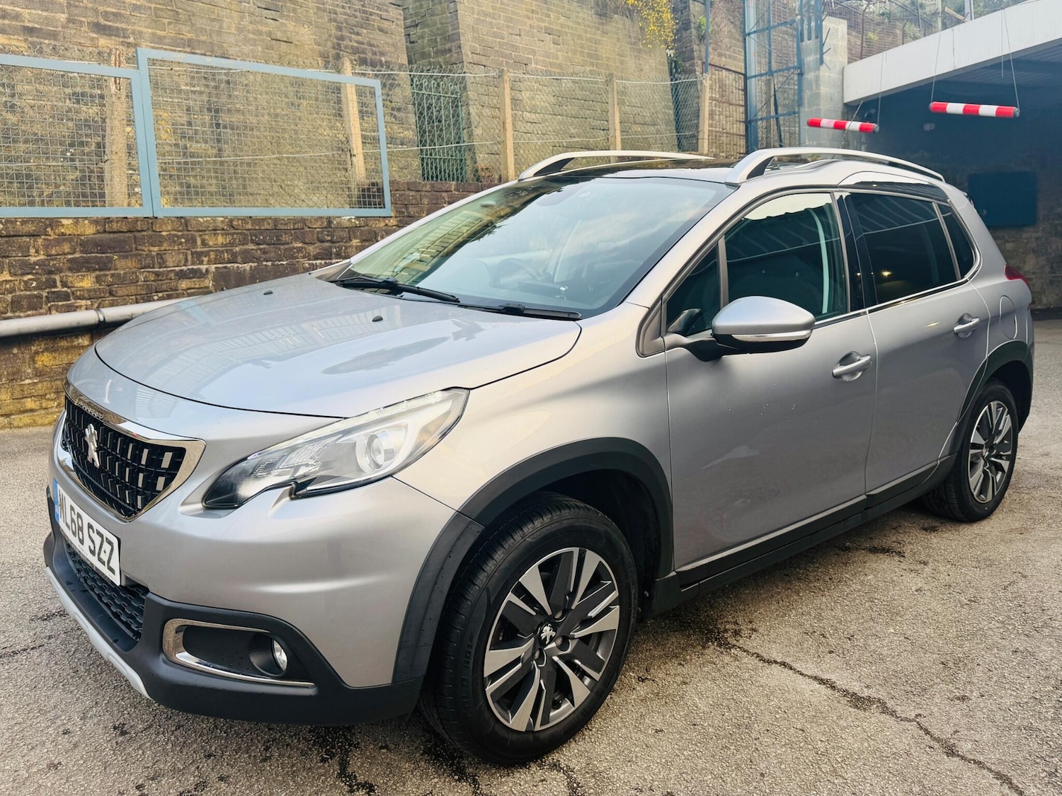 Used Peugeot 2008 2018 for sale - 77768559: Photo 3
