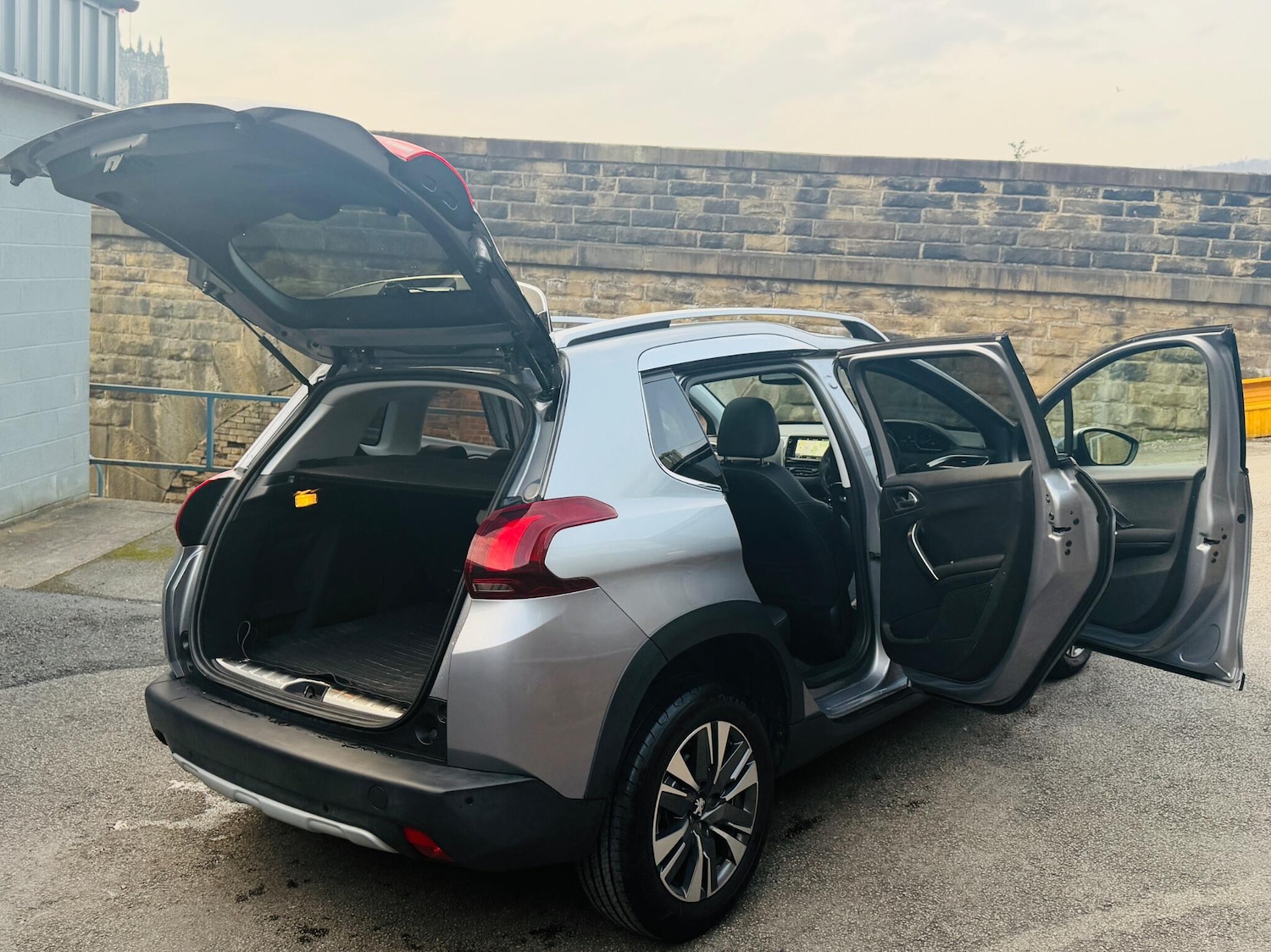 Used Peugeot 2008 2018 for sale - 77768559: Photo 35