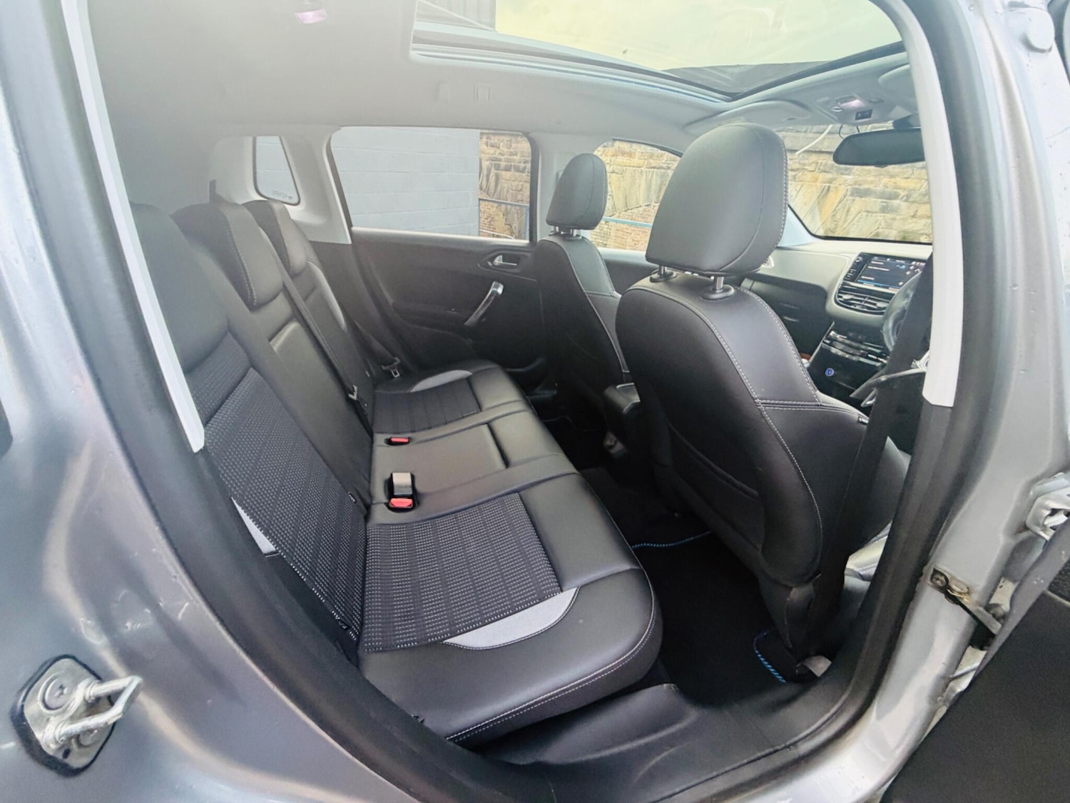 Used Peugeot 2008 2018 for sale - 77768559: Photo 47