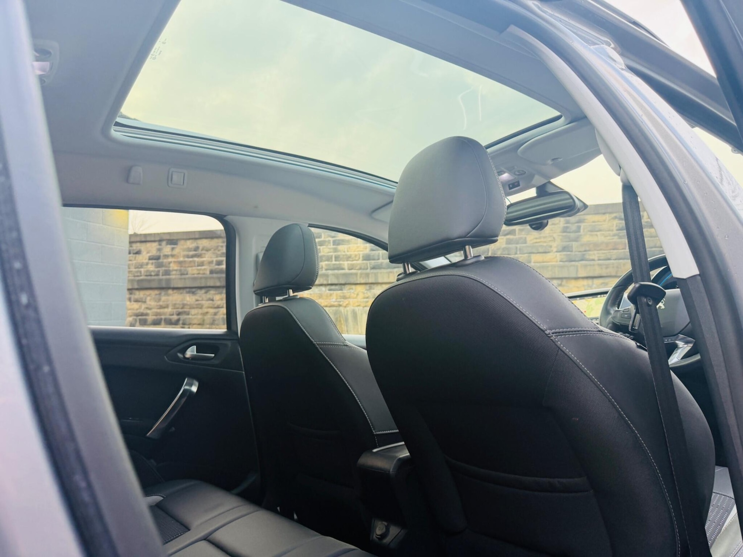 Used Peugeot 2008 2018 for sale - 77768559: Photo 50