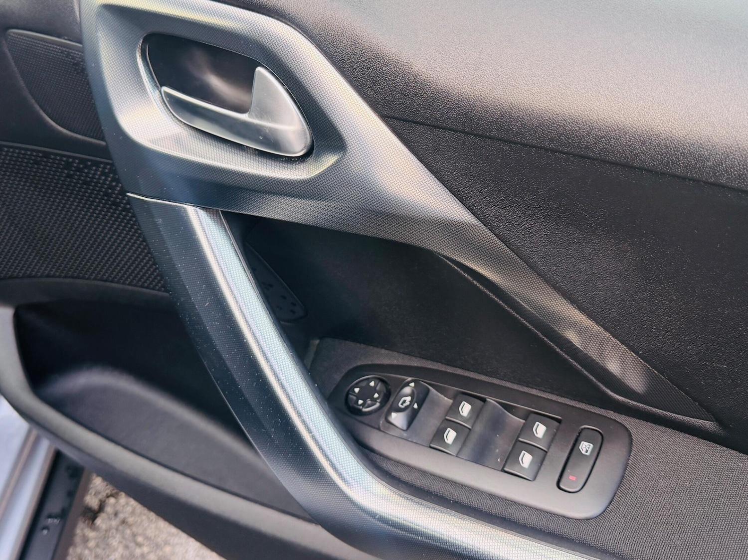 Used Peugeot 2008 2018 for sale - 77768559: Photo 55