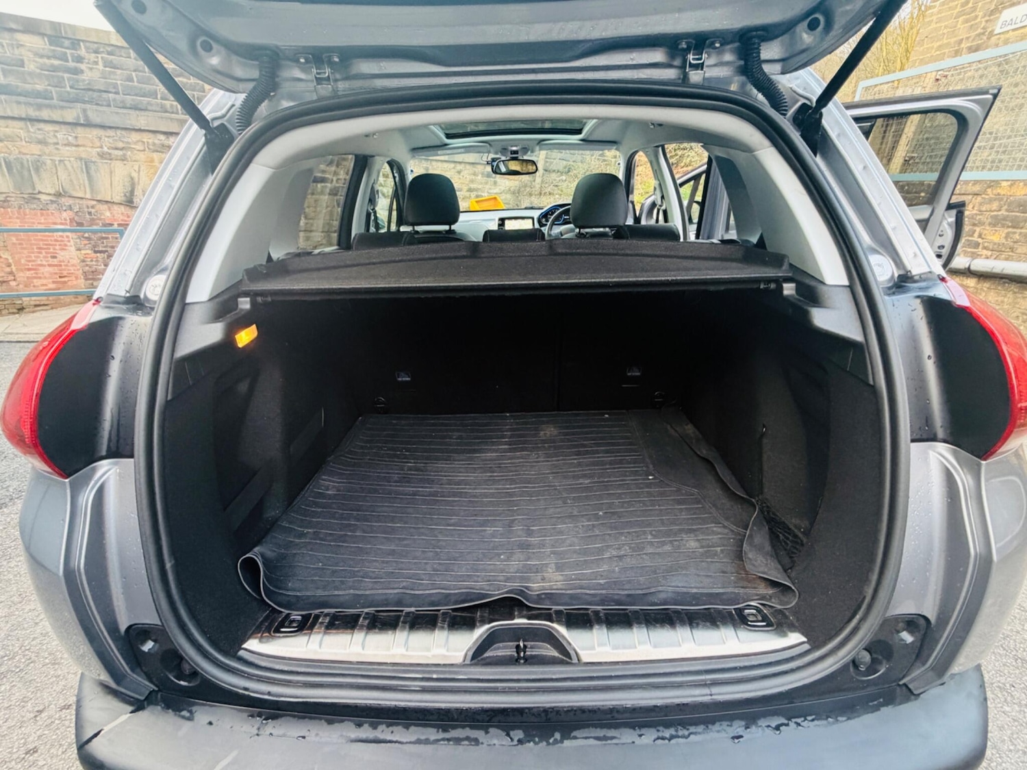 Used Peugeot 2008 2018 for sale - 77768559: Photo 69