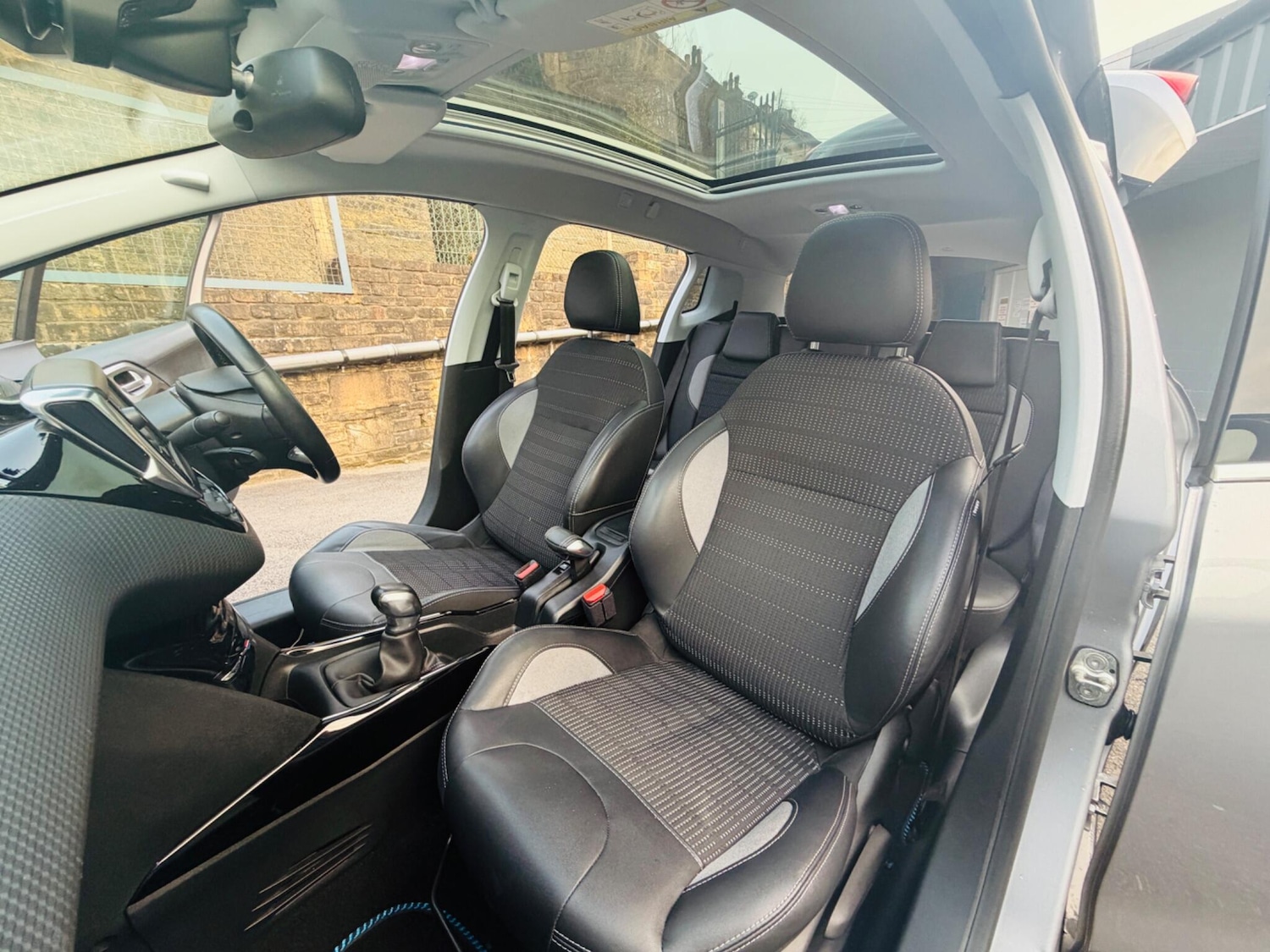 Used Peugeot 2008 2018 for sale - 77768559: Photo 72