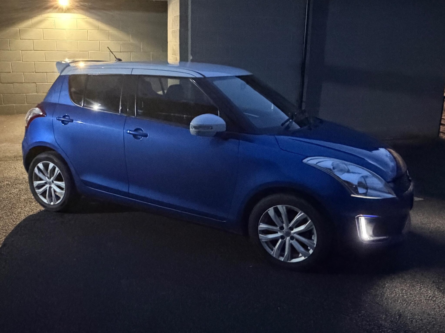 Used Suzuki Swift 2014 for sale - 76936501: Photo 10