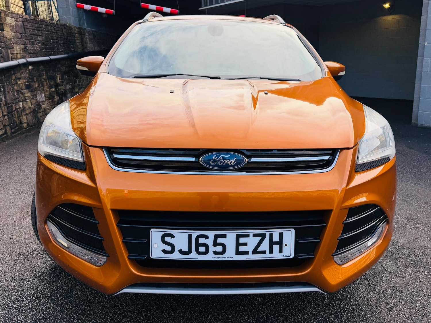 Used Ford Kuga 2015 for sale - 77230469: Photo 2