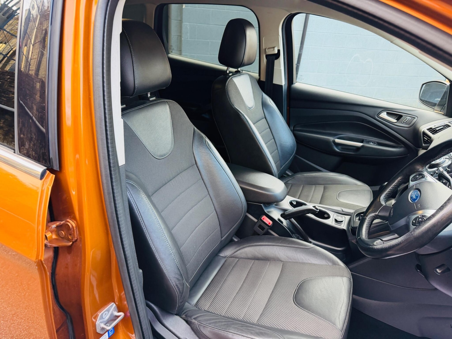 Used Ford Kuga 2015 for sale - 77230469: Photo 44