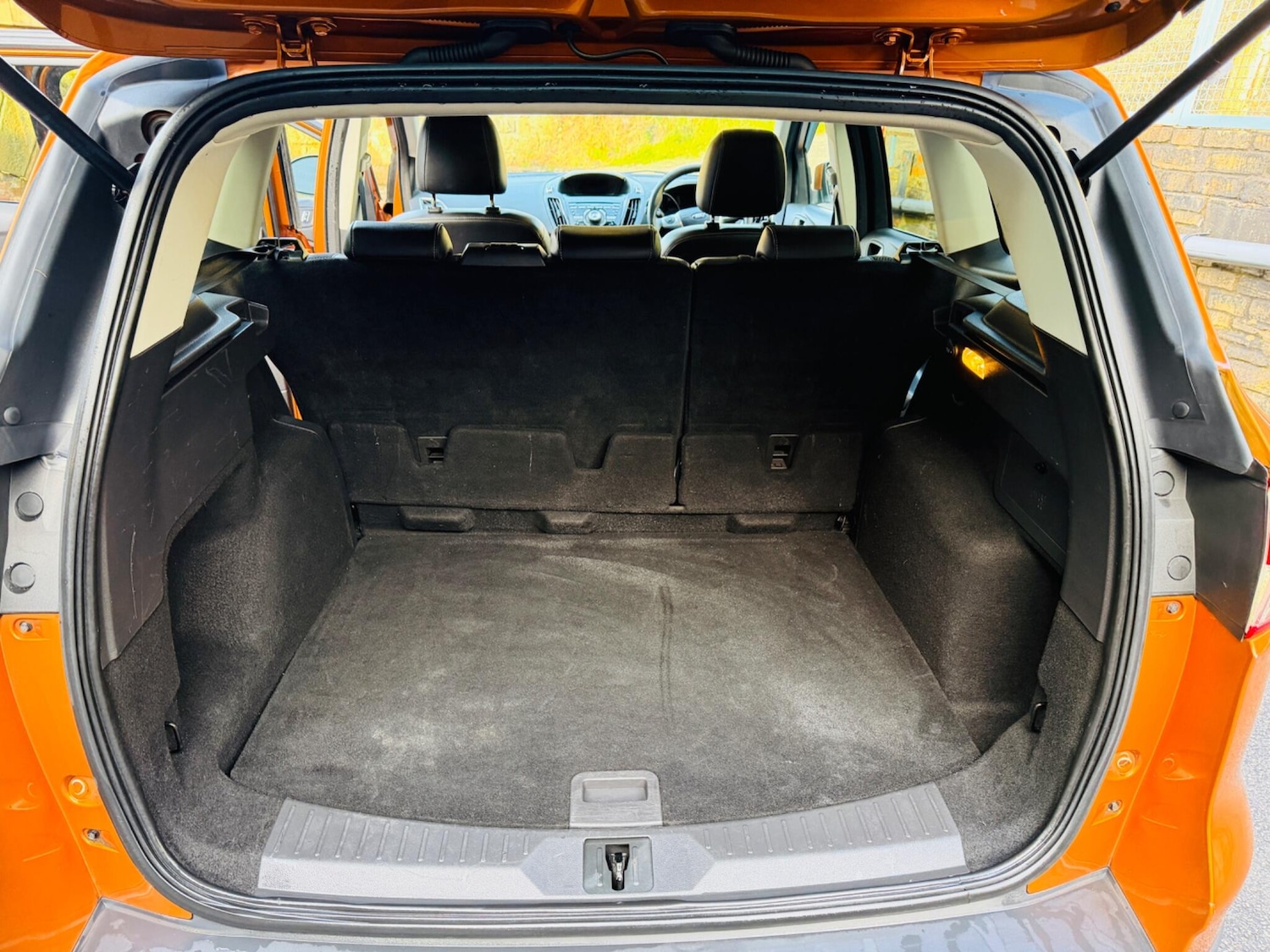 Used Ford Kuga 2015 for sale - 77230469: Photo 60