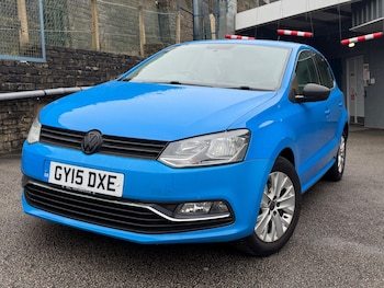 Used Volkswagen Polo 2015 for sale - 77320401: Photo