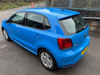 Used Volkswagen Polo 2015 for sale - 77320401: Photo