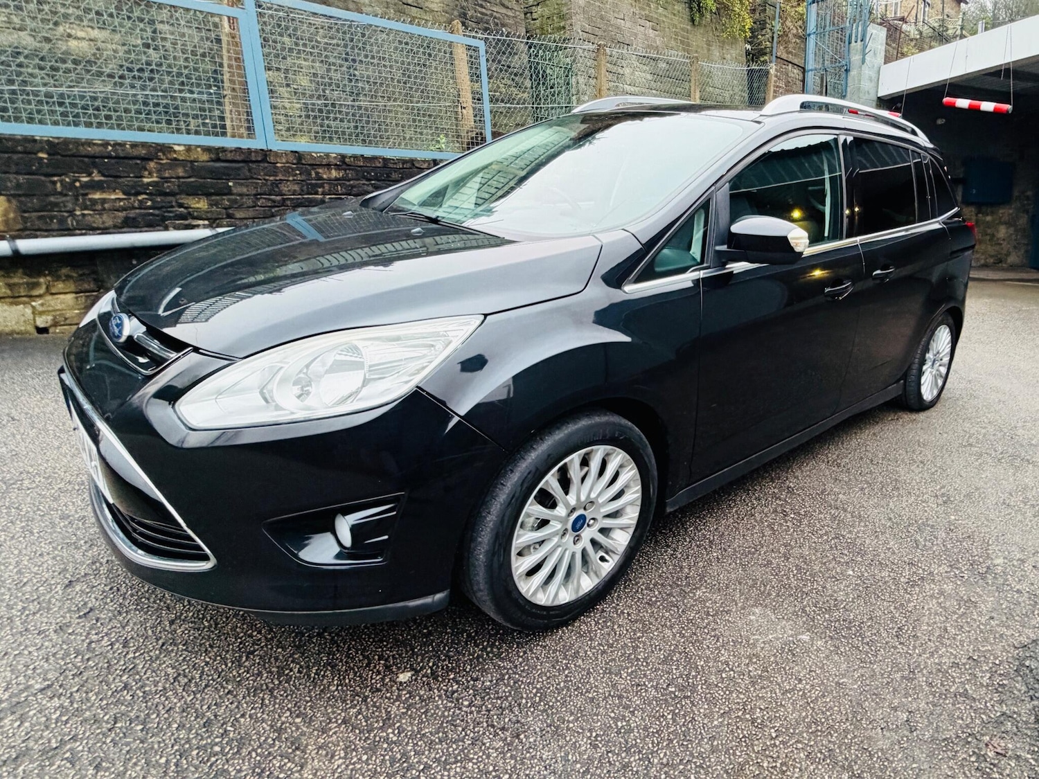 Used Ford Grand C-Max 2014 for sale - 77020950: Photo 18