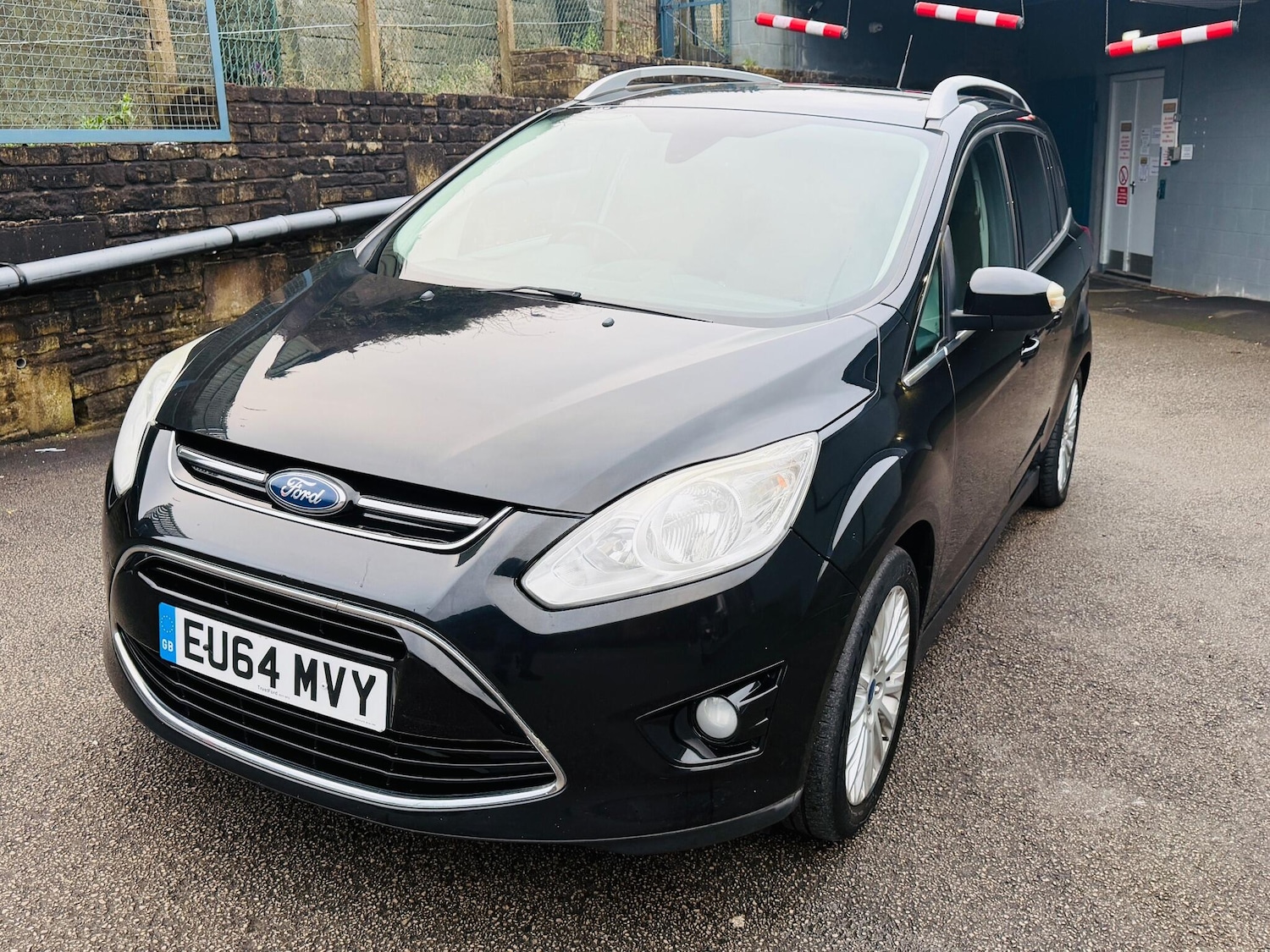 Used Ford Grand C-Max 2014 for sale - 77020950: Photo 25