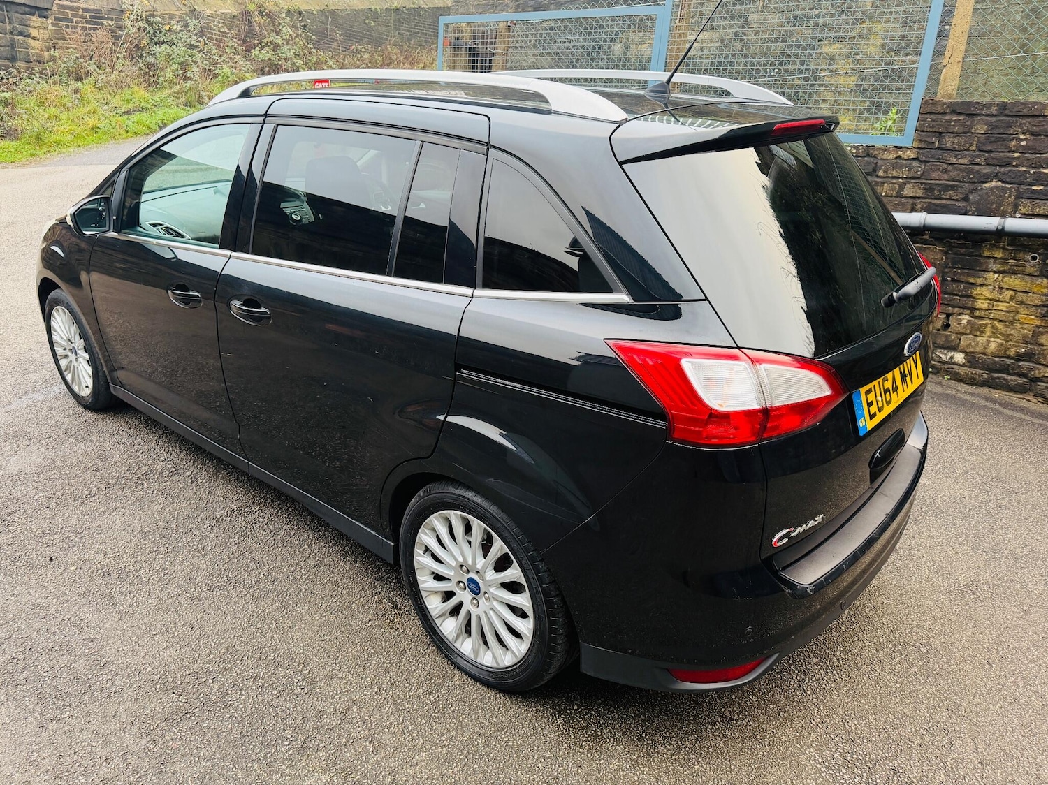 Used Ford Grand C-Max 2014 for sale - 77020950: Photo 3