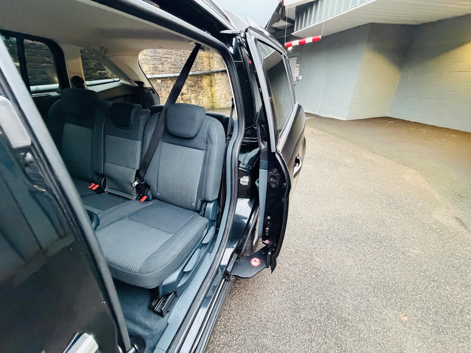 Used Ford Grand C-Max 2014 for sale - 77020950: Photo 77