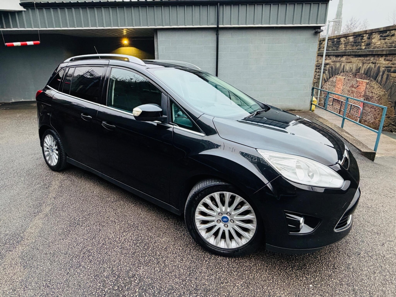 Used Ford Grand C-Max 2014 for sale - 77020950: Photo 9