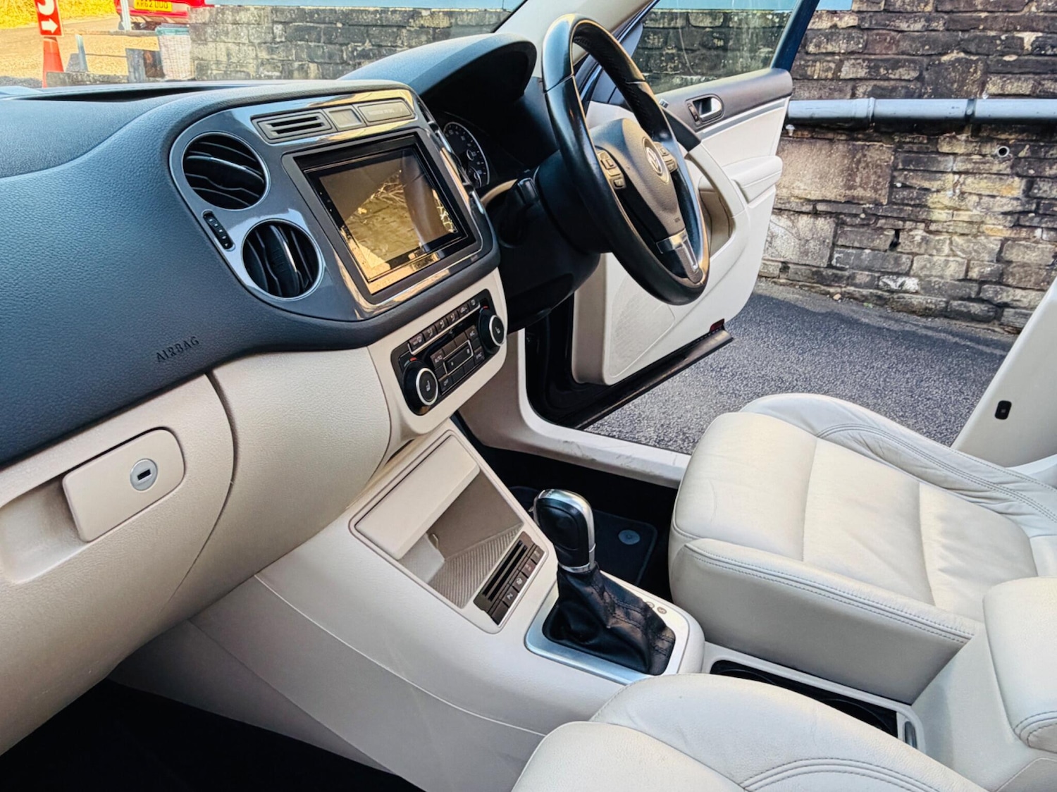 Used Volkswagen Tiguan 2014 for sale - 77229349: Photo 36