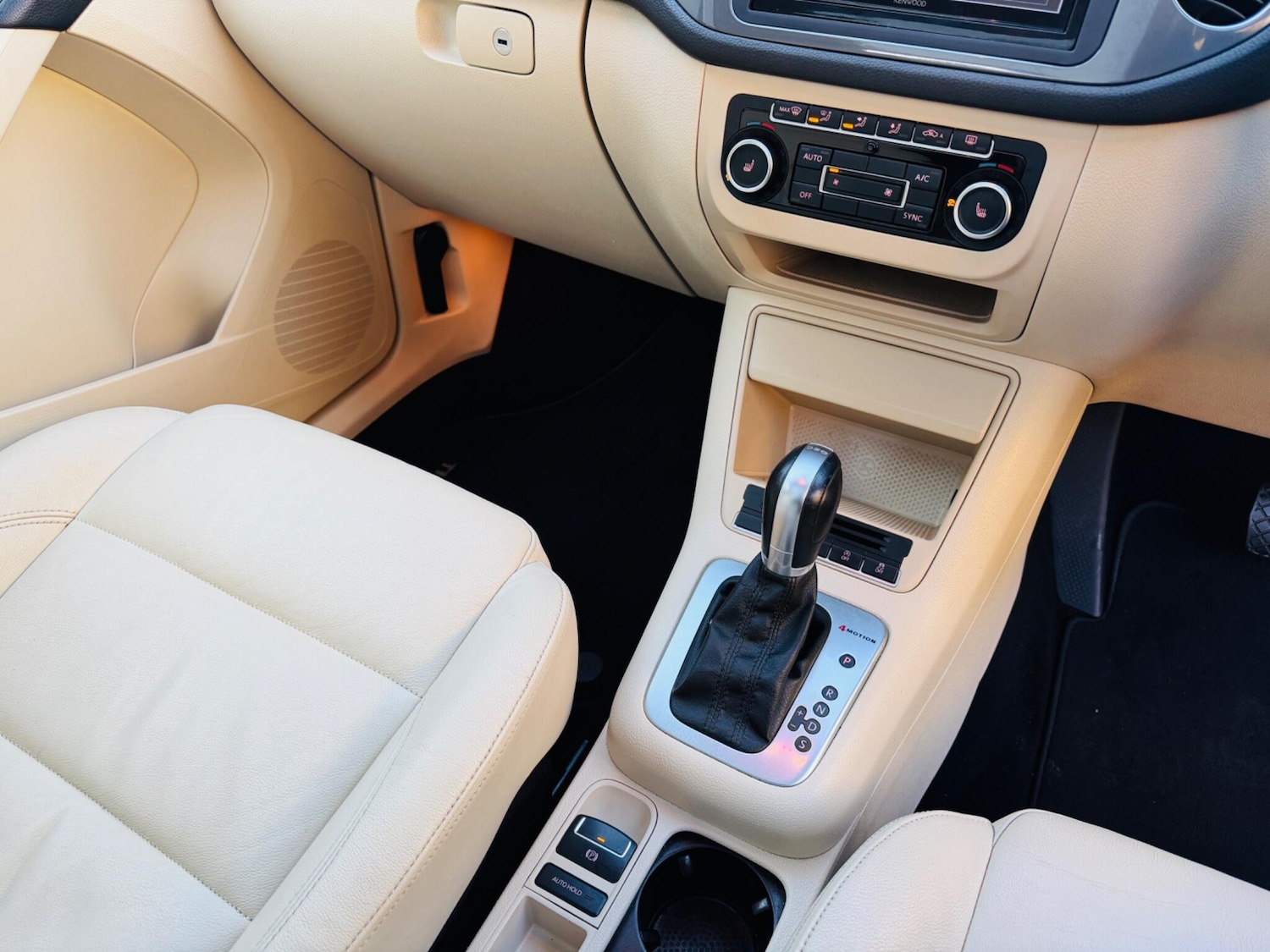 Used Volkswagen Tiguan 2014 for sale - 77229349: Photo 39