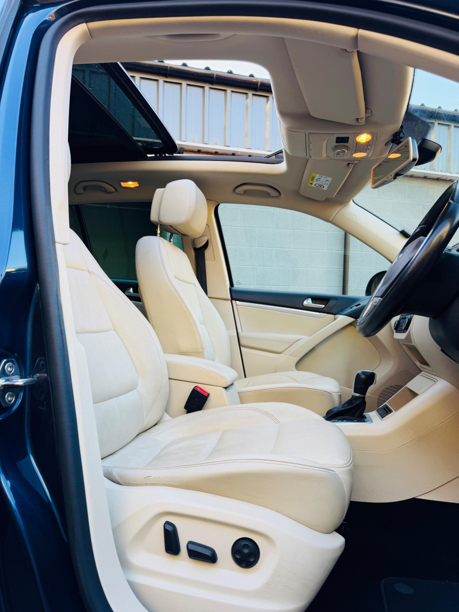 Used Volkswagen Tiguan 2014 for sale - 77229349: Photo 41