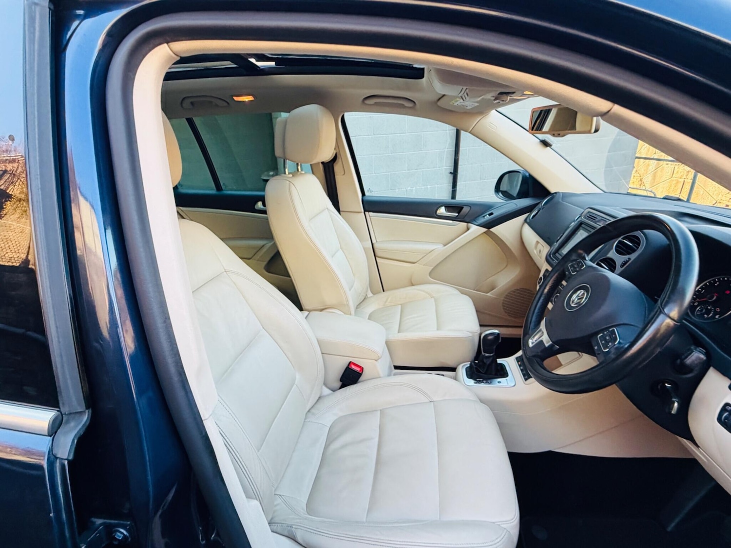 Used Volkswagen Tiguan 2014 for sale - 77229349: Photo 43