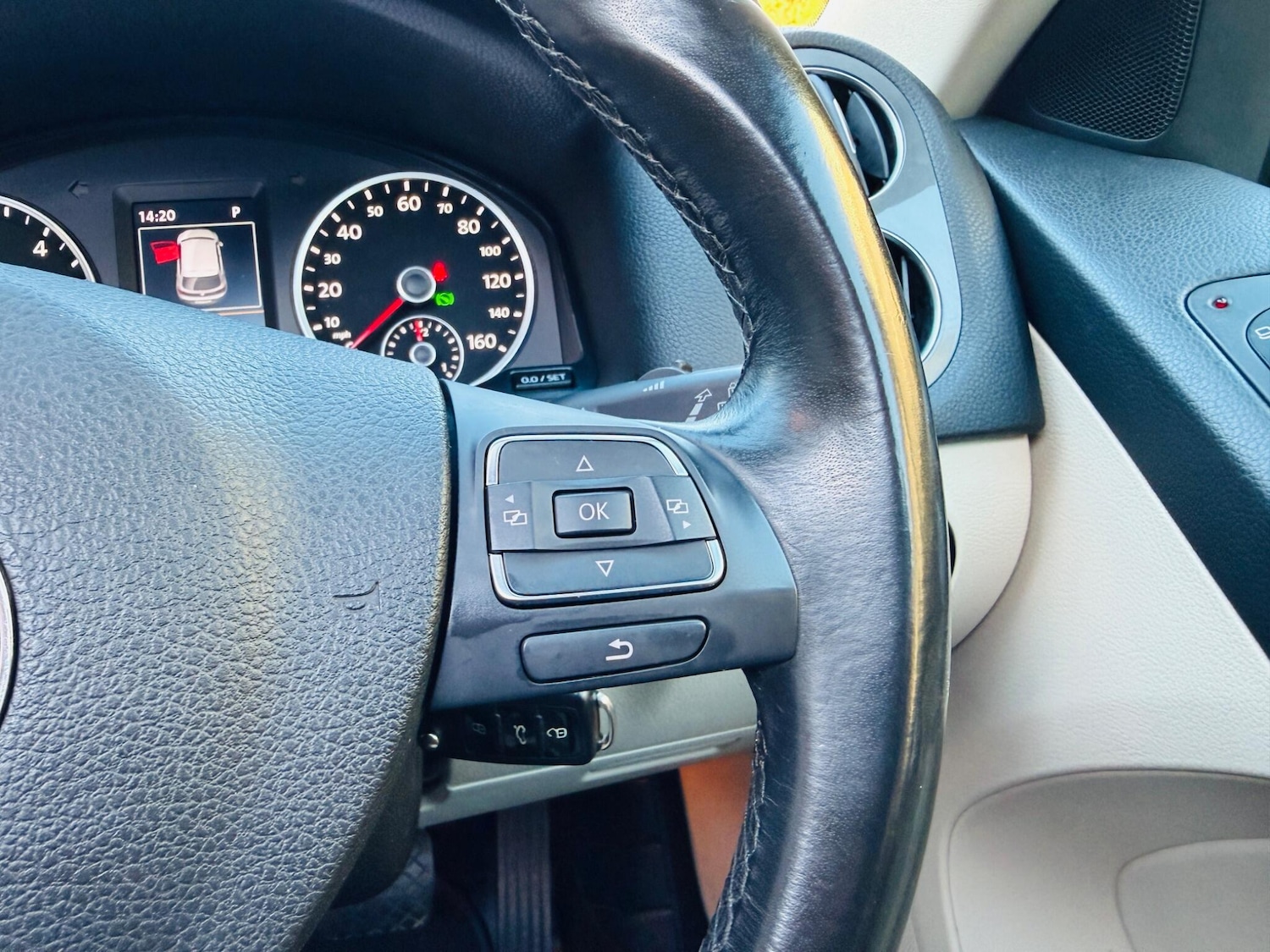 Used Volkswagen Tiguan 2014 for sale - 77229349: Photo 51