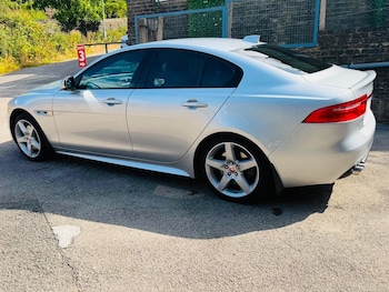 Used Jaguar XE 2019 for sale - 79464209: Photo