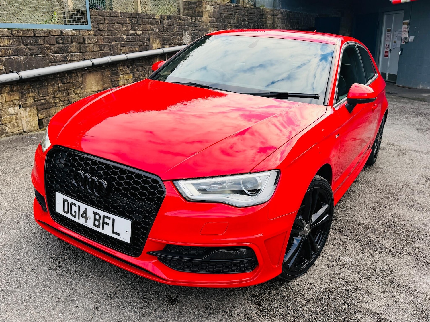 Used Audi A3 2014 for sale - 77049715: Photo 2