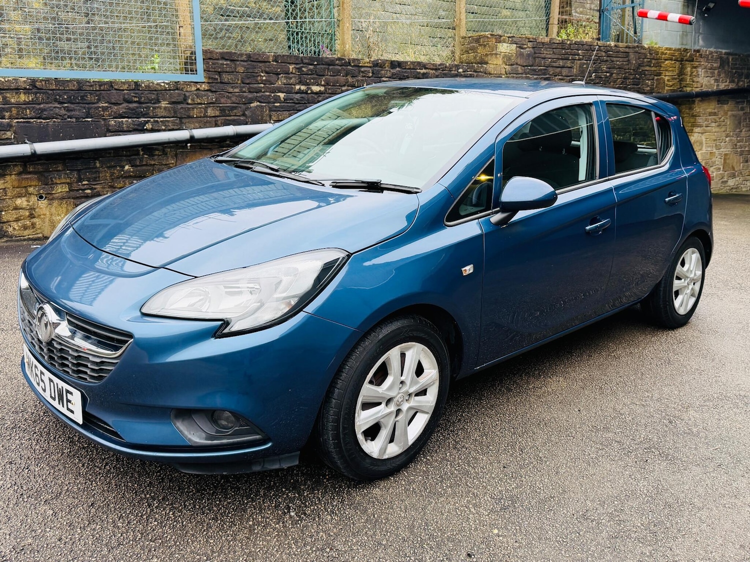 Used Vauxhall Corsa 2015 for sale - 77029780: Photo 2