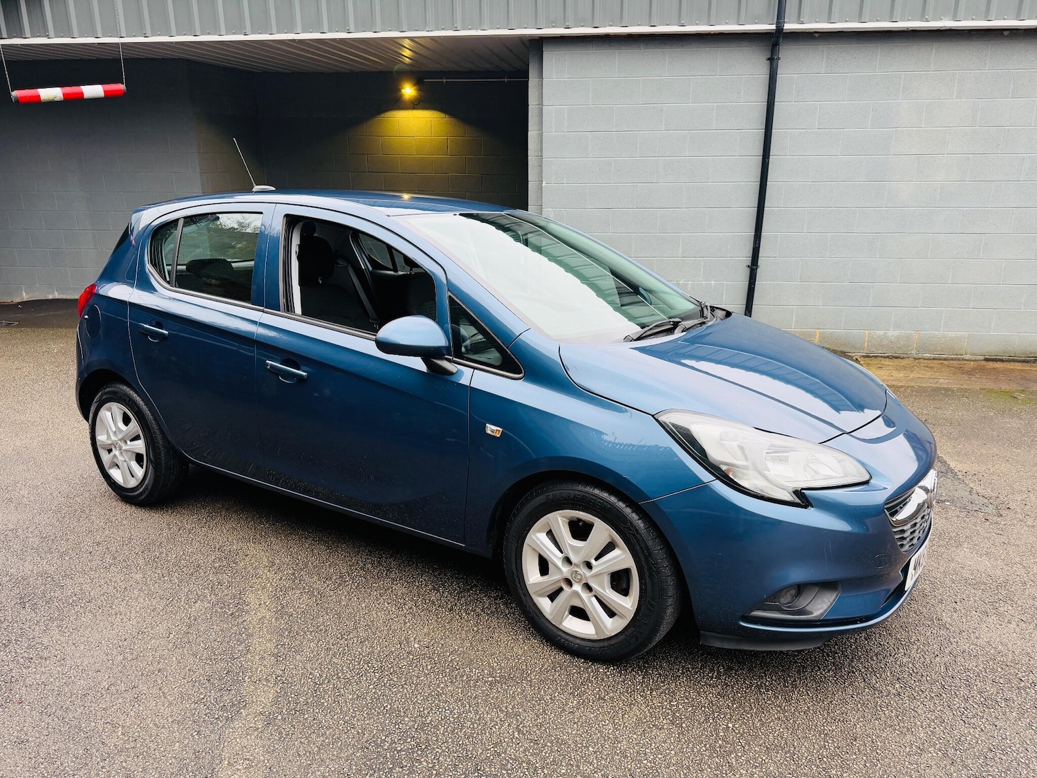 Used Vauxhall Corsa 2015 for sale - 77029780: Photo 4