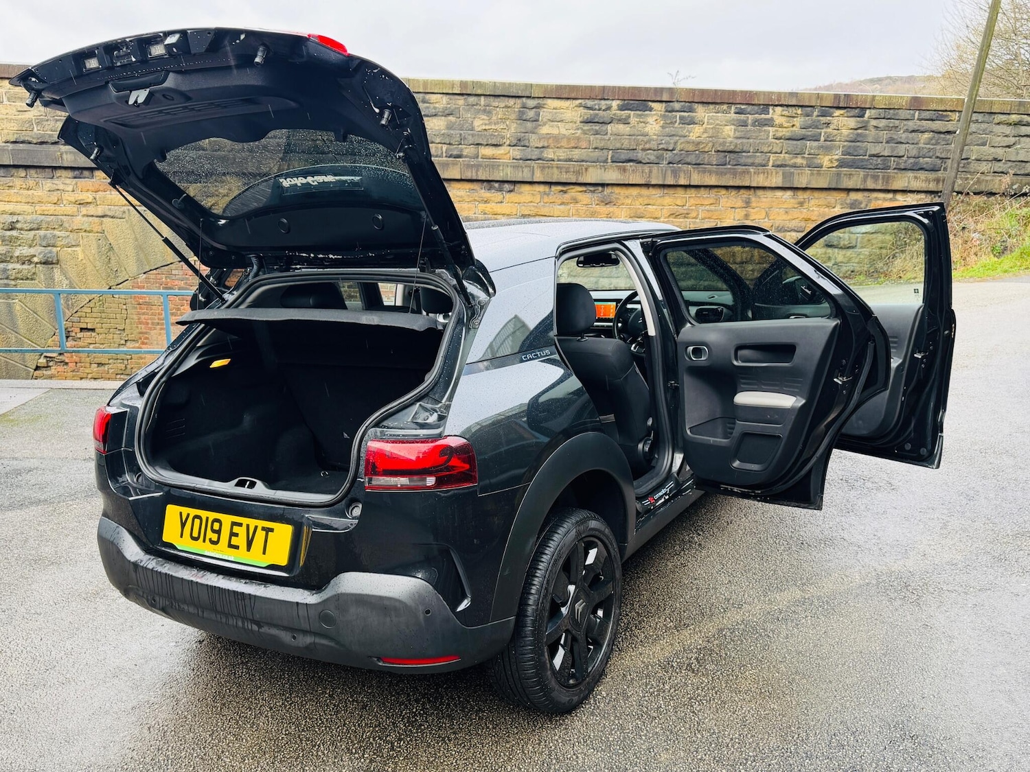 Used Citroen C4 Cactus for sale - 77191636: Photo 30