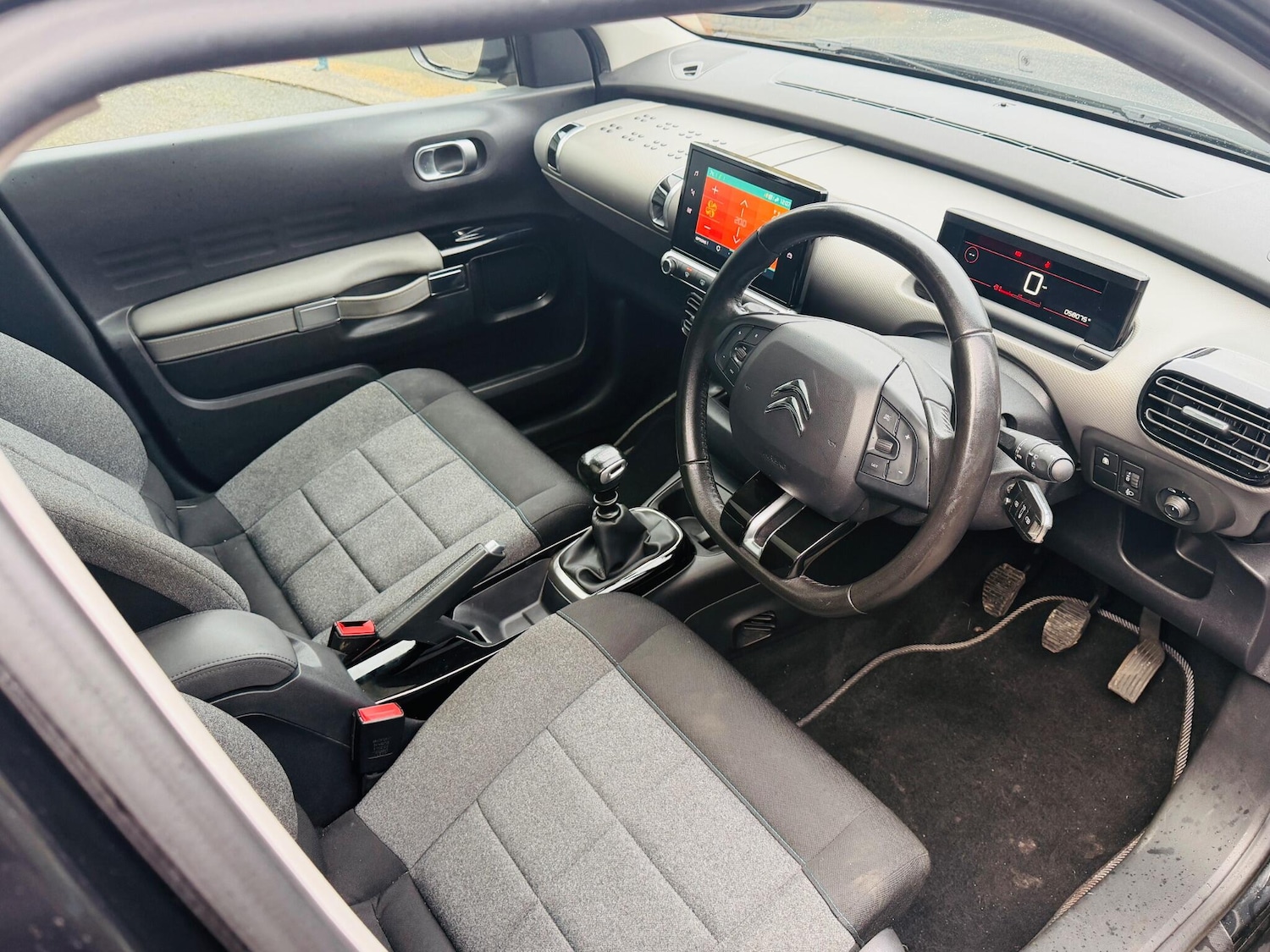 Used Citroen C4 Cactus for sale - 77191636: Photo 40